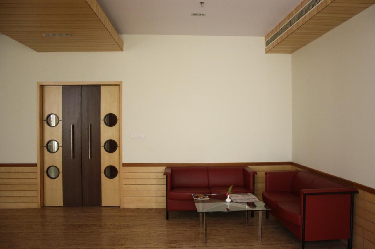Royal Orchid Central Kireeti Hampi, Hospet Luaran gambar