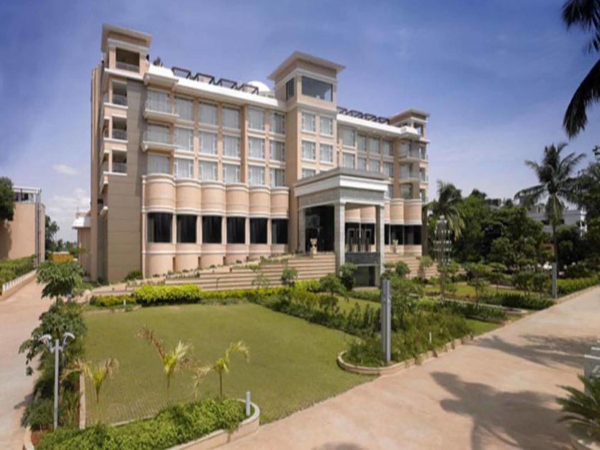 Royal Orchid Central Kireeti Hampi, Hospet Luaran gambar