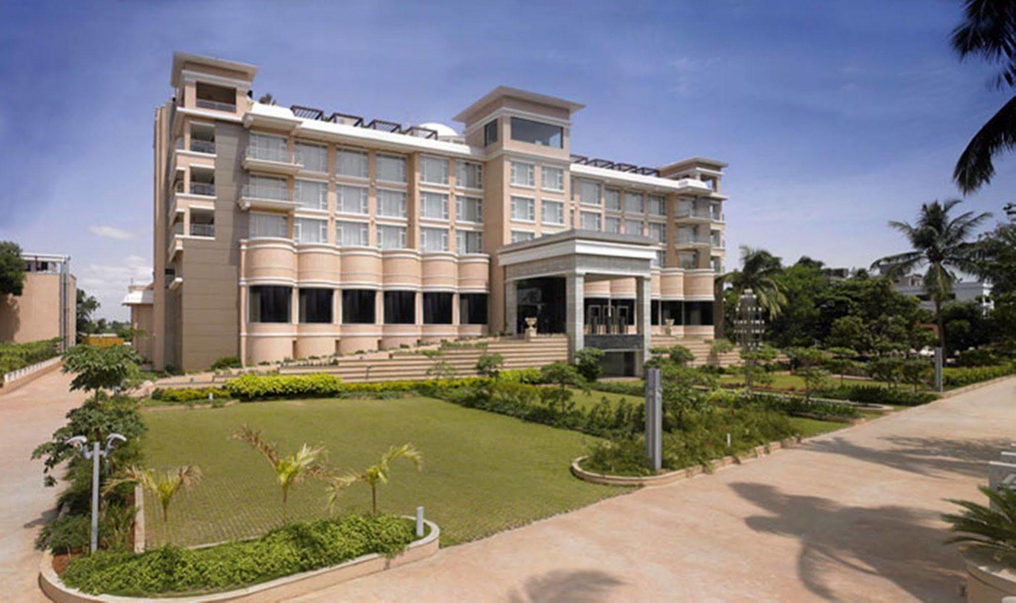 Royal Orchid Central Kireeti Hampi, Hospet Luaran gambar